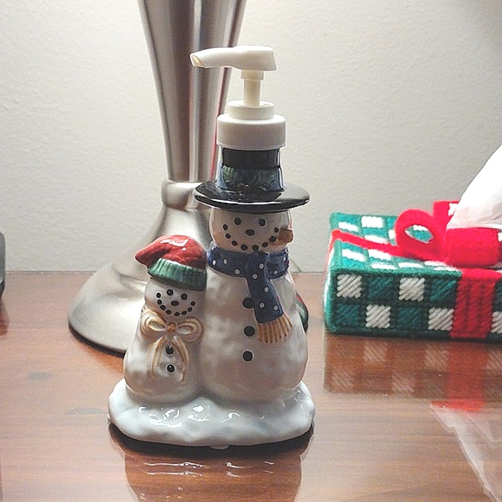Snowman soap dispenser